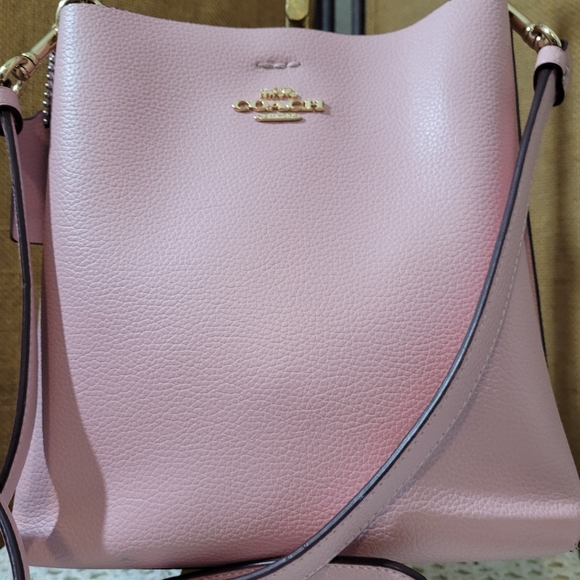 Coach CF433  Mollie Bucket W/Signature Canvas Interion In Pink Crossbody Handbag - Picture 2 of 13